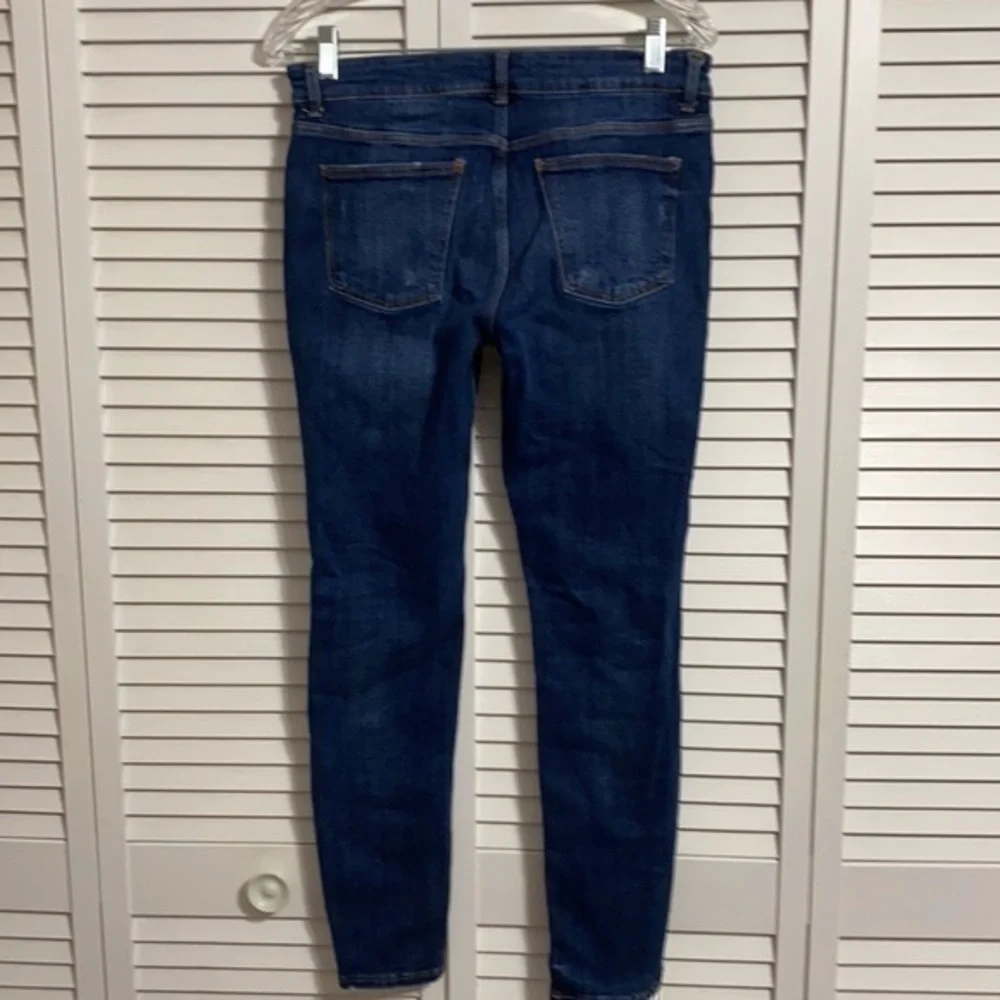 Zara distressed jeans!!